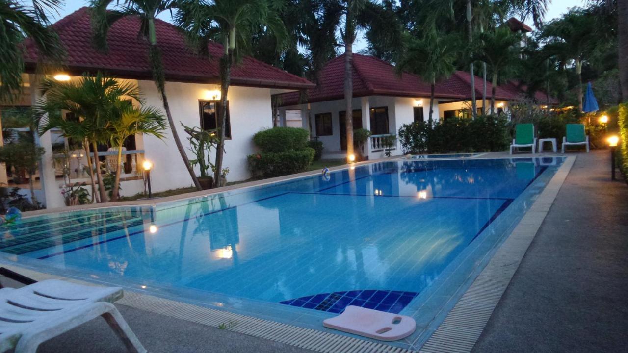 D&K Smiley Phuket Resort Rawai Esterno foto